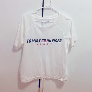Tommy Hilfiger‘s women’s white top in size s/p